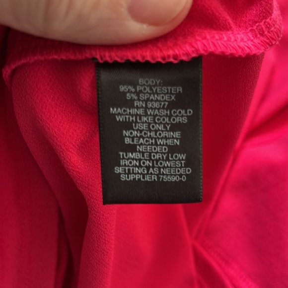 Women's Pink Top with V-Neck, Size Large - Picture 9 of 9